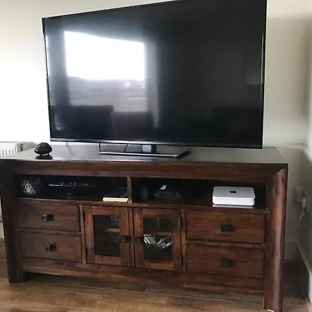 Apartment 2-bed -sleeps 5 & Parking *