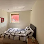 2-bed -sleeps 5 & Parking * Δουβλίνο
