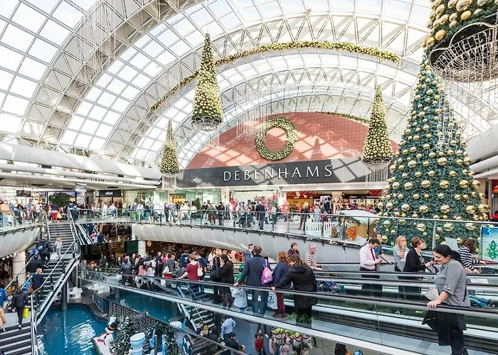 2-bed -sleeps 5 & Parking * דבלין