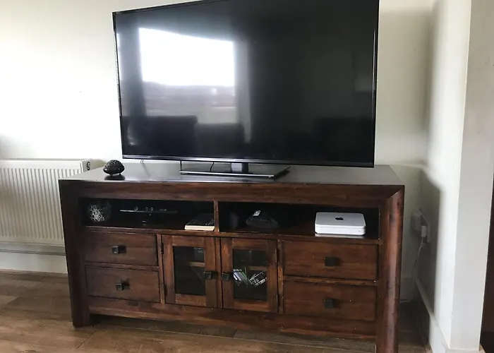 Διαμέρισμα 2-bed -sleeps 5 & Parking *