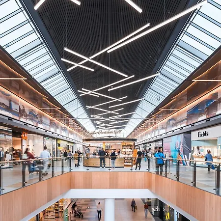 2-bed -sleeps 5 & Parking Apartman