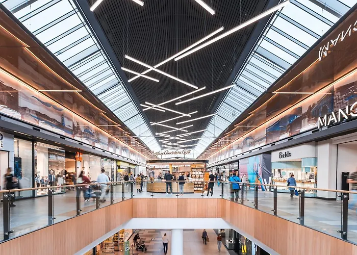 2-bed -sleeps 5 & Parking 아파트